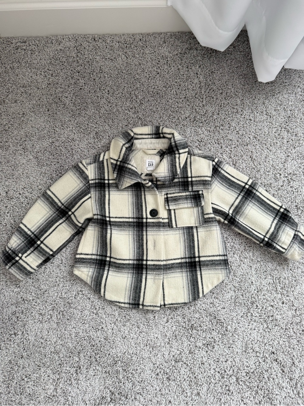 GAP Cream and Black Plaid Button-Up Shacket